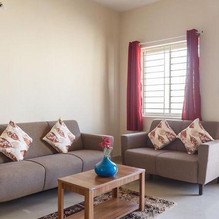Misty Meridian Serviced Apartments Bangalore Esterno foto